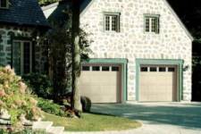 5 questions importantes à vous poser lorsque vient le temps de choisir une nouvelle porte de garage