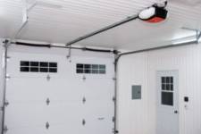 Que faire avec une porte de garage bruyante?