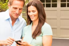 Est-ce que je peux moi aussi utiliser mon téléphone intelligent pour ouvrir ma porte de garage ?