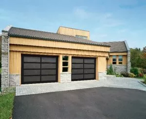 Ajoutez à votre aire habitable par une pièce avec portes de garage vitrées